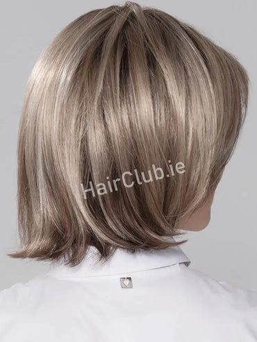 Queen Comfort | Hair Power Synthetic Wig