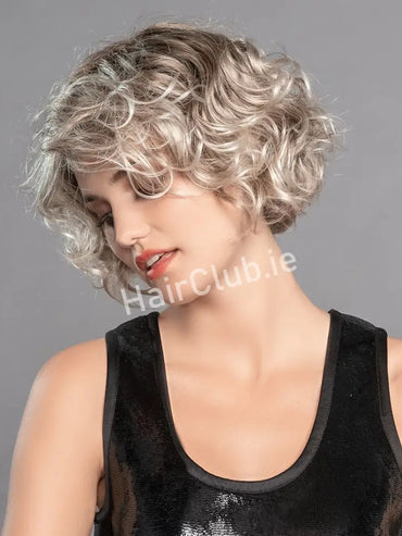 Movie Star By Perucci Synthetic Wig